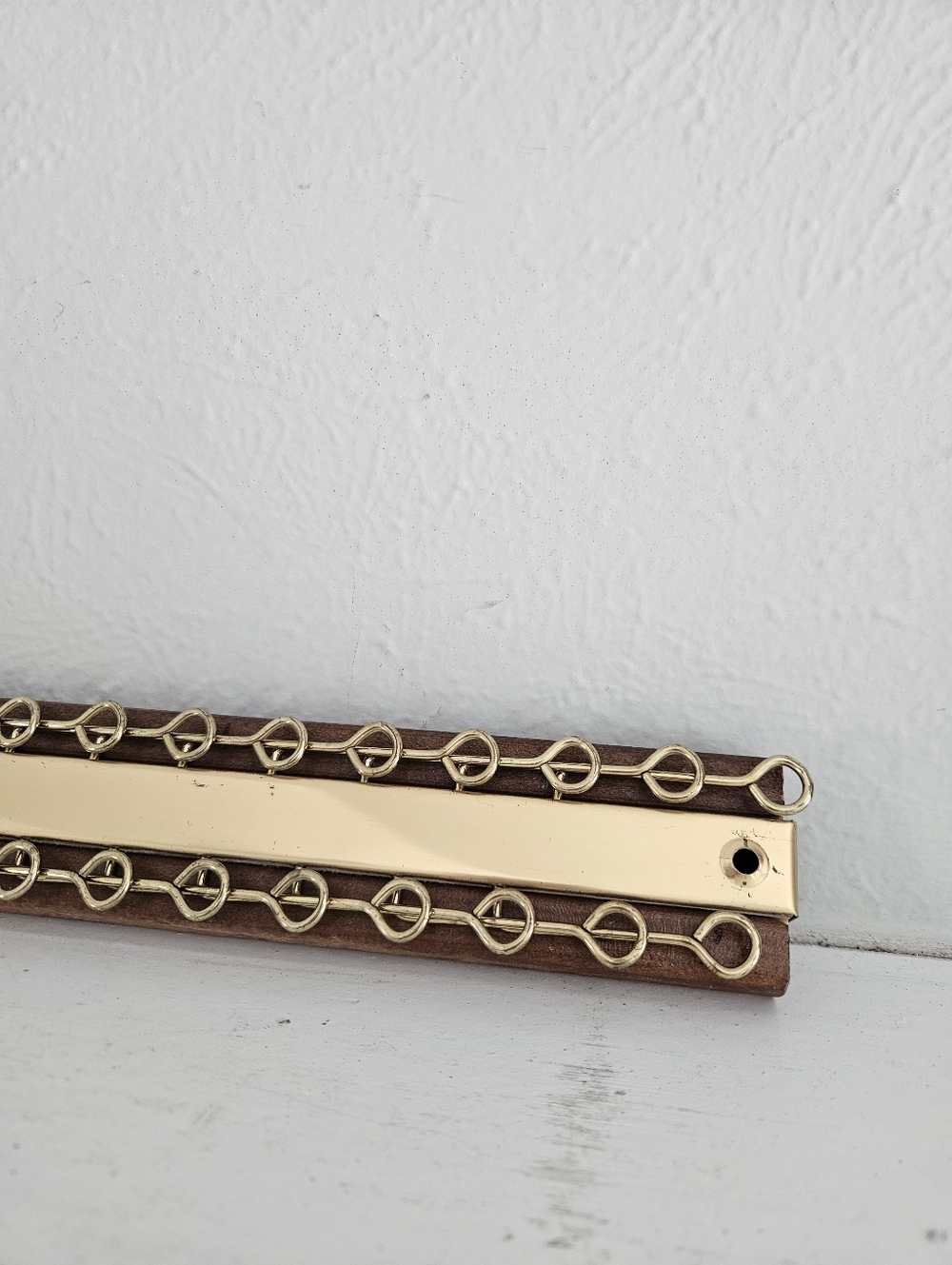 Vintage MCM Wood And Brass Belt/Tie Wall Mounted Rack Holder - Picture 2 of 6